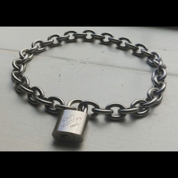 COPY - Louis Vuitton padlock and key wi… - Picture 4 of 8